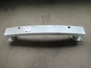 Stossstangenhalter hinten