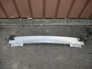 Stossstangenhalter hinten