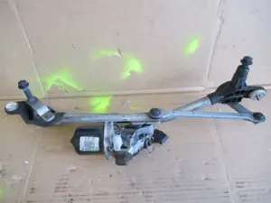 Wischermotor vorne