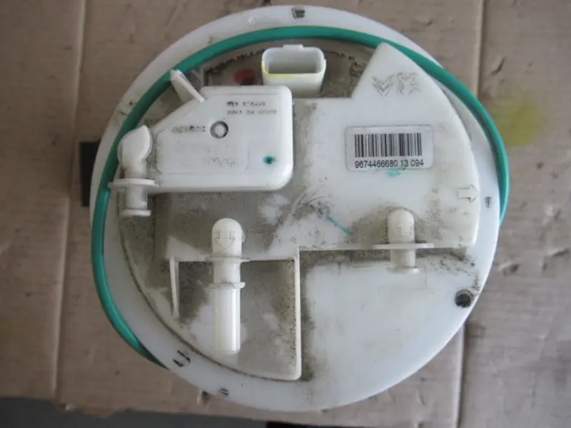 Pompe à essence électrique