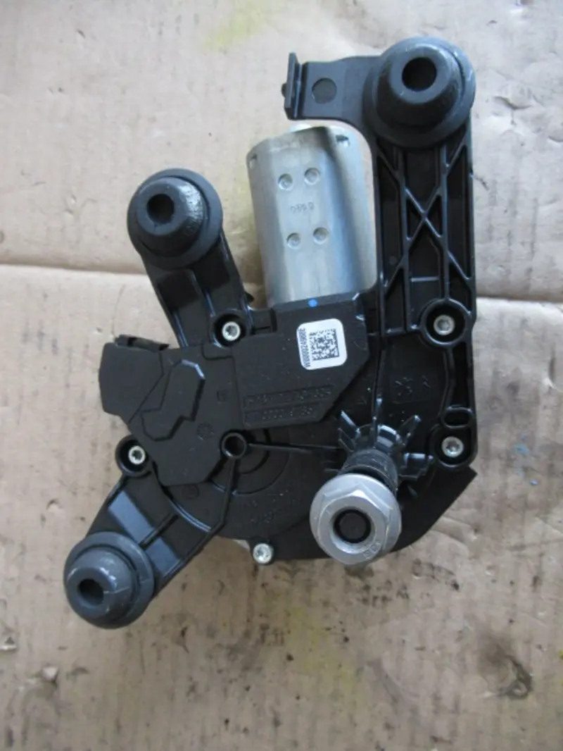 Moteur essuie-glace arrière