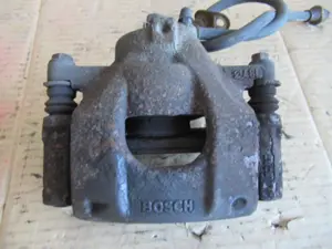 Bremszange vorne links