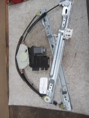 Fensterheber vorne links