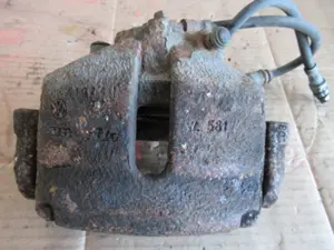 Bremszange vorne links