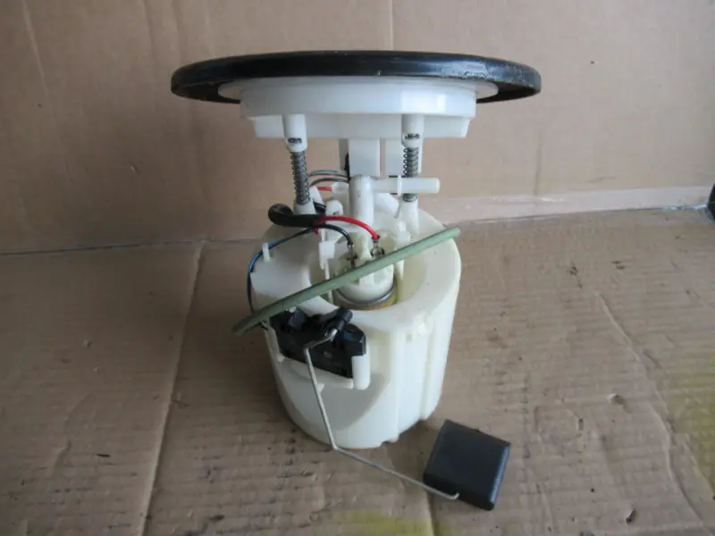 Pompe à essence électrique