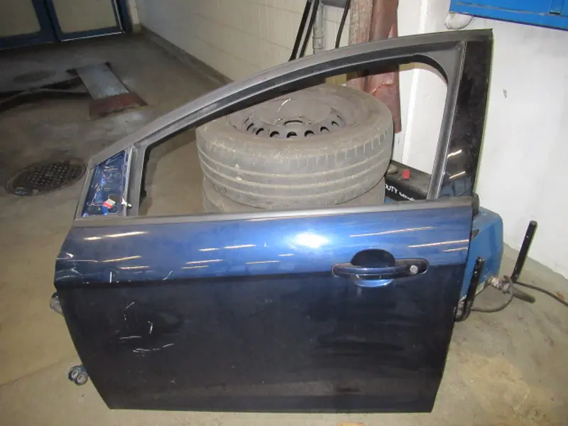 Porte avant gauche
