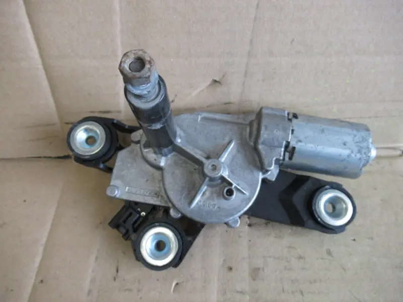 Moteur essuie-glace arrière