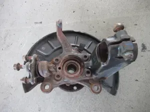 Achsschenkel vorne links