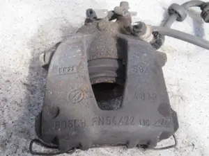 Bremszange vorne links