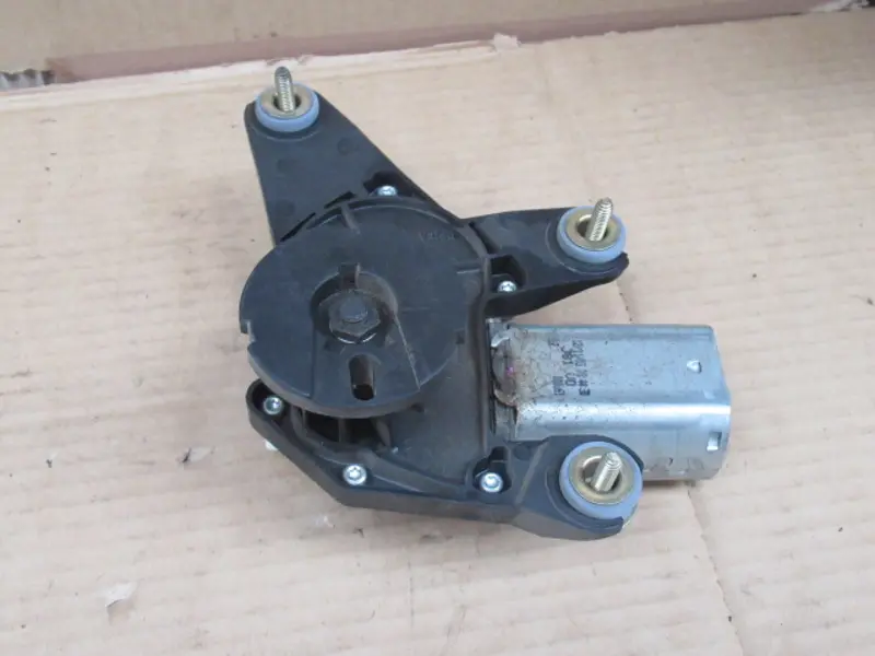 Moteur essuie-glace arrière