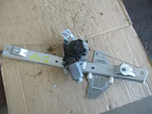 Fensterheber vorne links