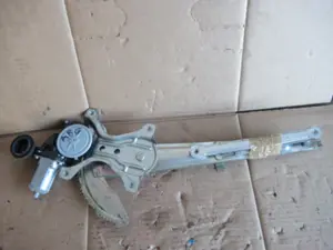 Fensterheber hinten links