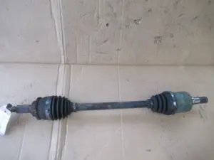 Antriebswelle vorne links