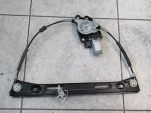 Fensterheber vorne links