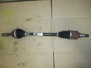 Antriebswelle vorne links