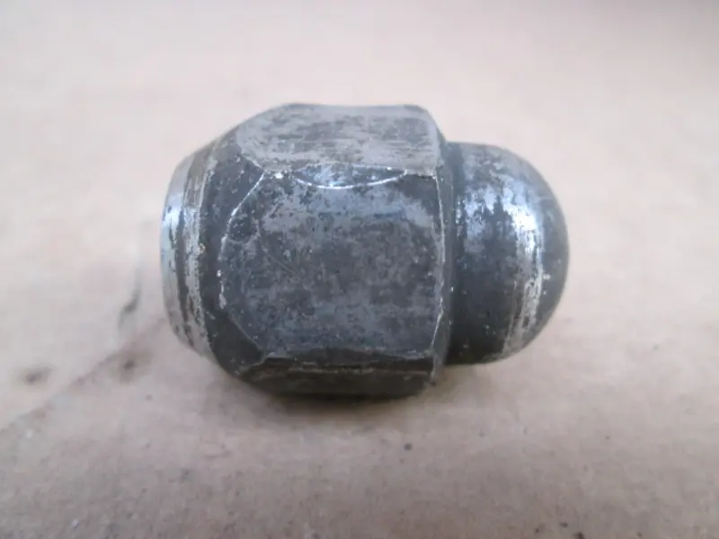Boulons de roue