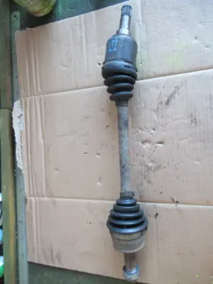 Antriebswelle vorne links