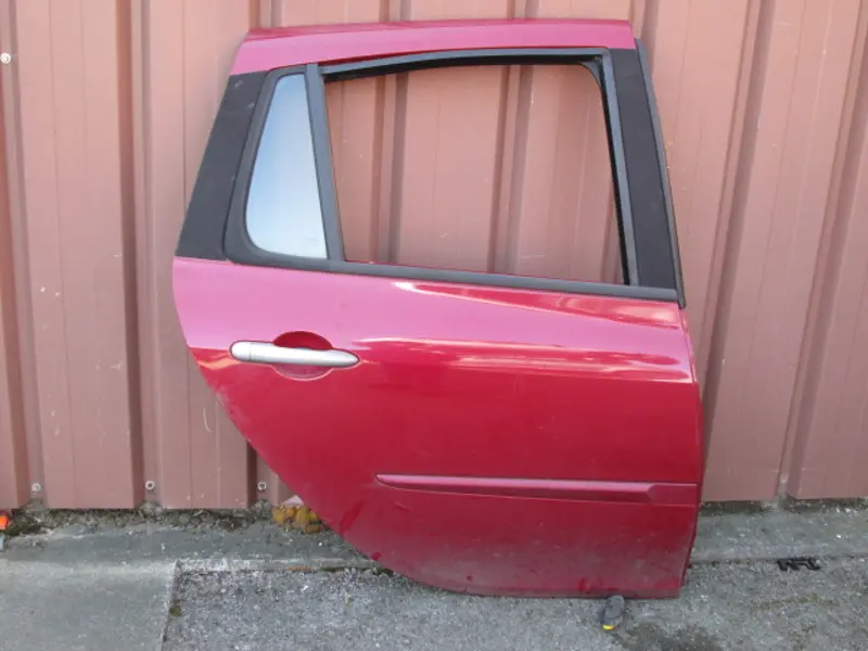 Porte arrière droite