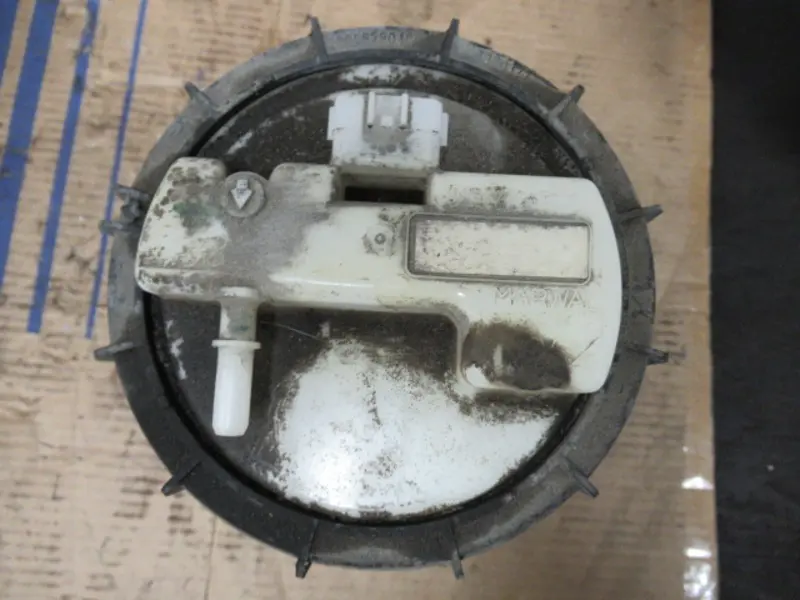 Pompe à essence électrique
