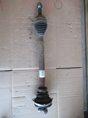 Antriebswelle vorne links