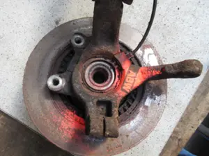 Federbein vorne rechts