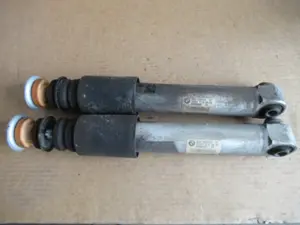 Stossdämpfer hinten