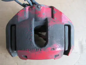 Bremszange vorne links