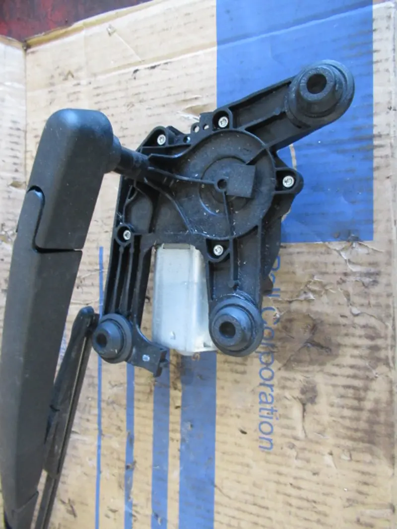 Wischermotor hinten