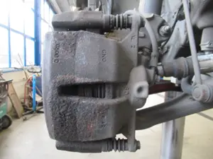 Bremszange vorne rechts