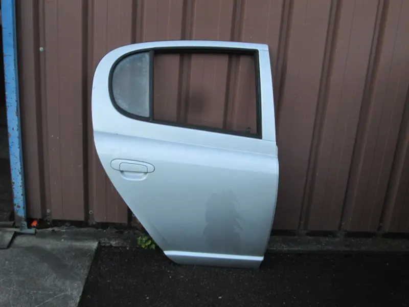 Porte arrière droite
