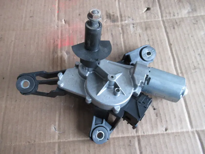 Moteur essuie-glace arrière