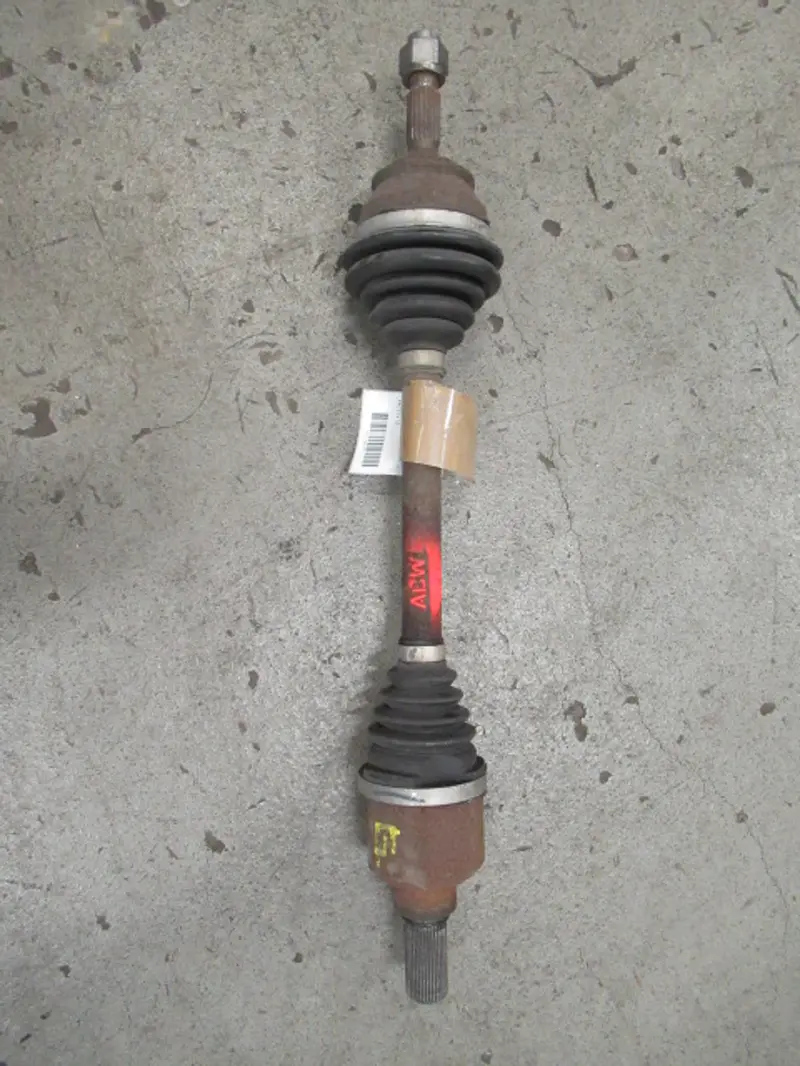 Arbre de transmission avant gauche
