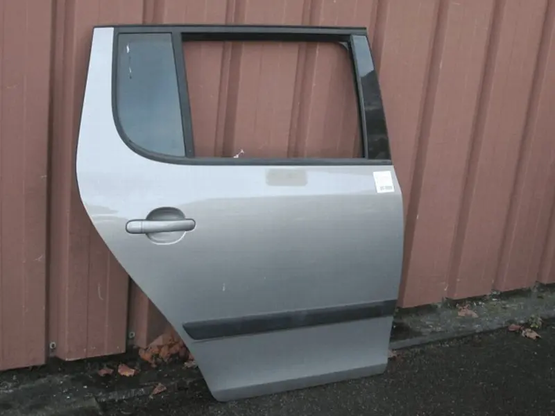 Porte arrière droite