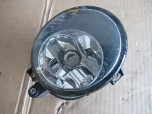 Nebellampe vorne links