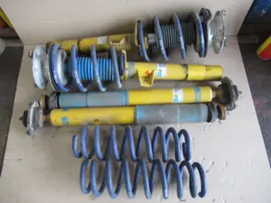 Federbein vorne rechts