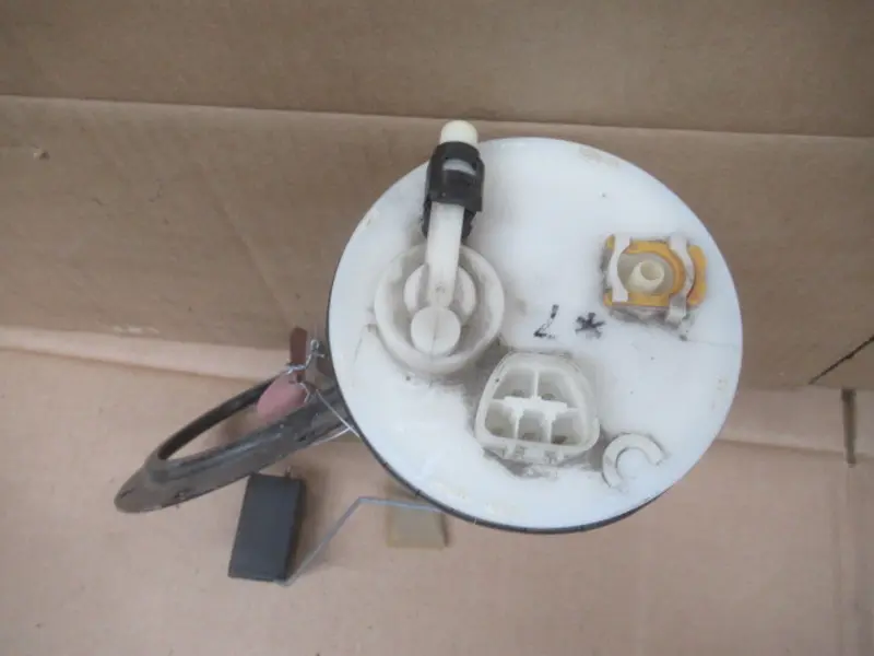 Pompe à essence électrique
