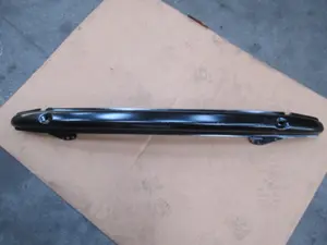 Stossstangenhalter hinten