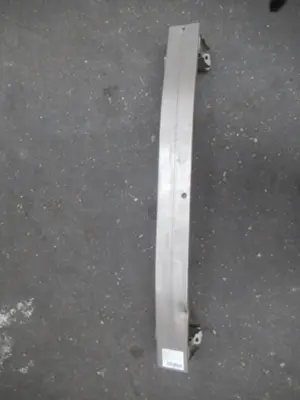 Stossstangenhalter vorne