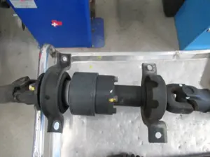 Kardanwelle / Zentralwelle