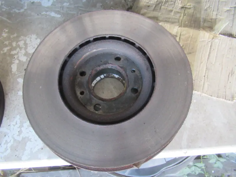 Disque de frein avant