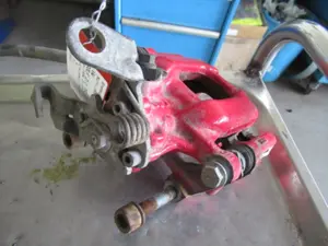 Bremszange hinten links