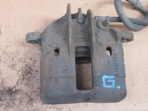 Bremszange vorne links