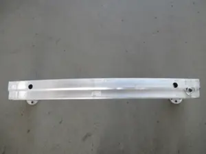 Stossstangenhalter hinten