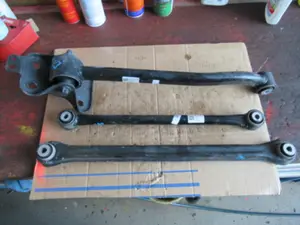 Querlenker hinten links