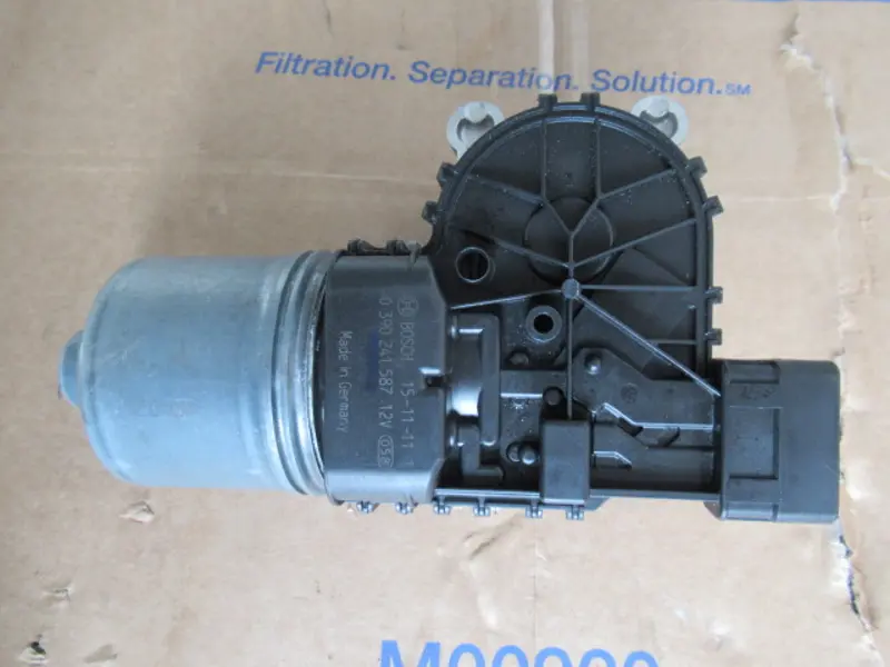 Wischermotor vorne