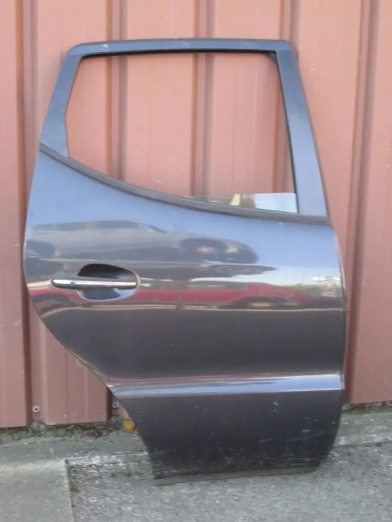 Porte arrière droite