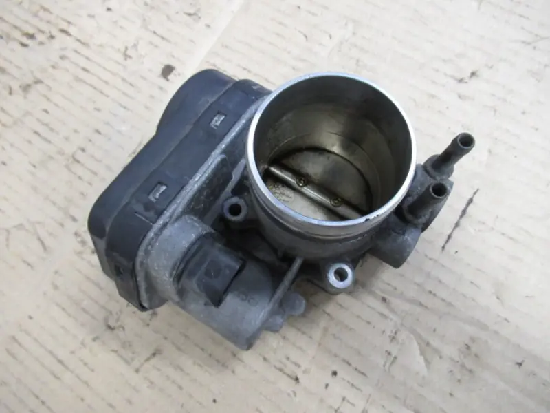 Papillon des gaz électrique