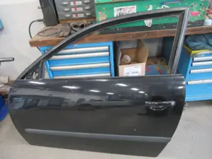 Türe links (2/3-türig)