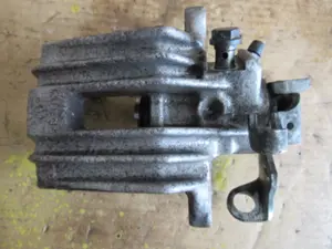 Bremszange hinten links