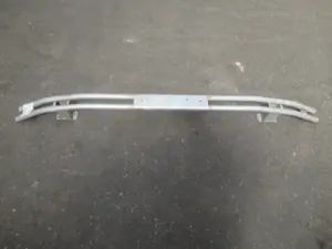 Stossstangenhalter hinten